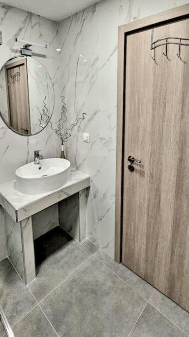 Ivanna Apartment เนอามูดาเนีย ภายนอก รูปภาพ